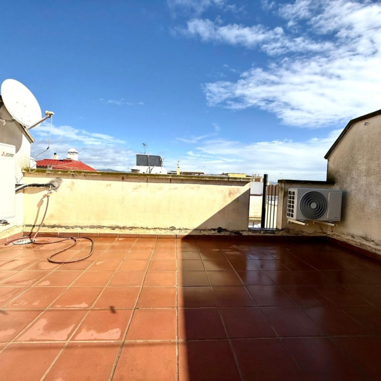 Estudio en venta en Churriana, con un fantástico solarium de 22m2, garaje y trastero.