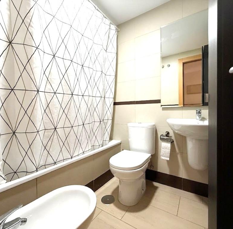 Piso en venta a un paso del Centro con garaje, trastero y azotea