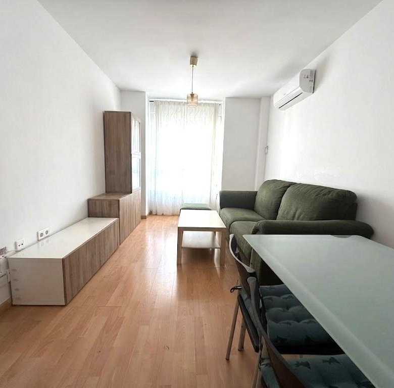 Piso en venta a un paso del Centro con garaje, trastero y azotea