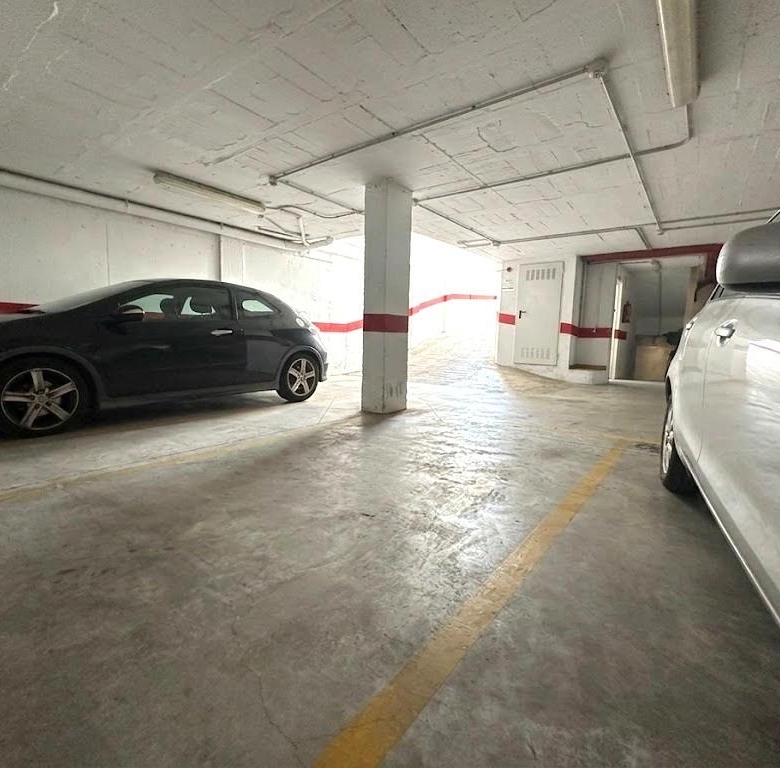 Piso en venta a un paso del Centro con garaje, trastero y azotea