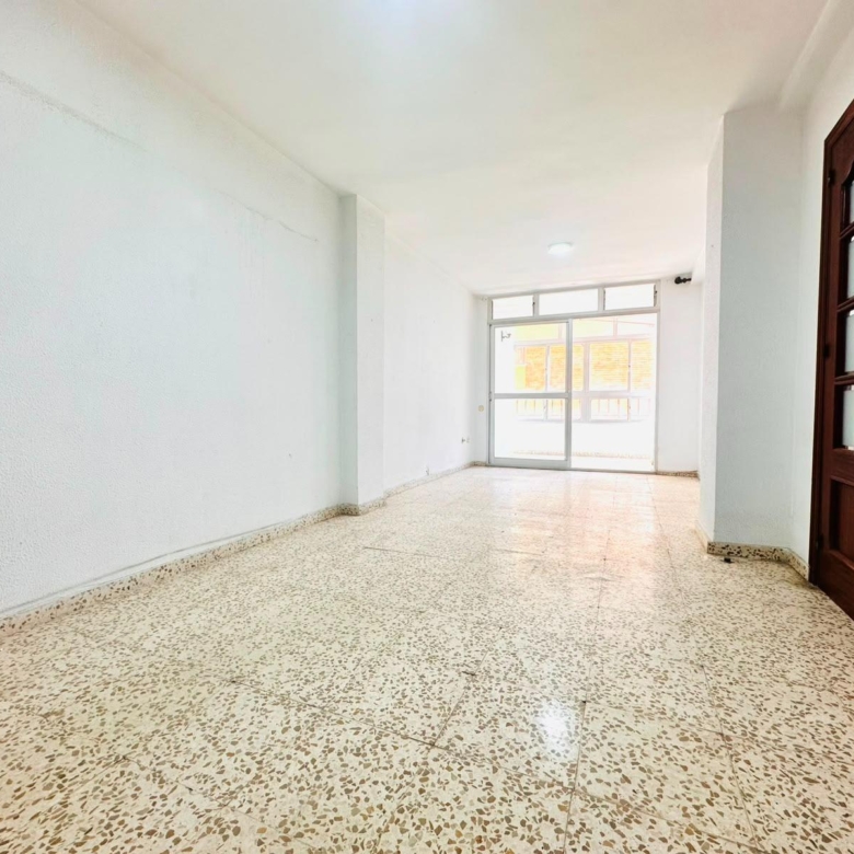 Piso exterior, haciendo esquina