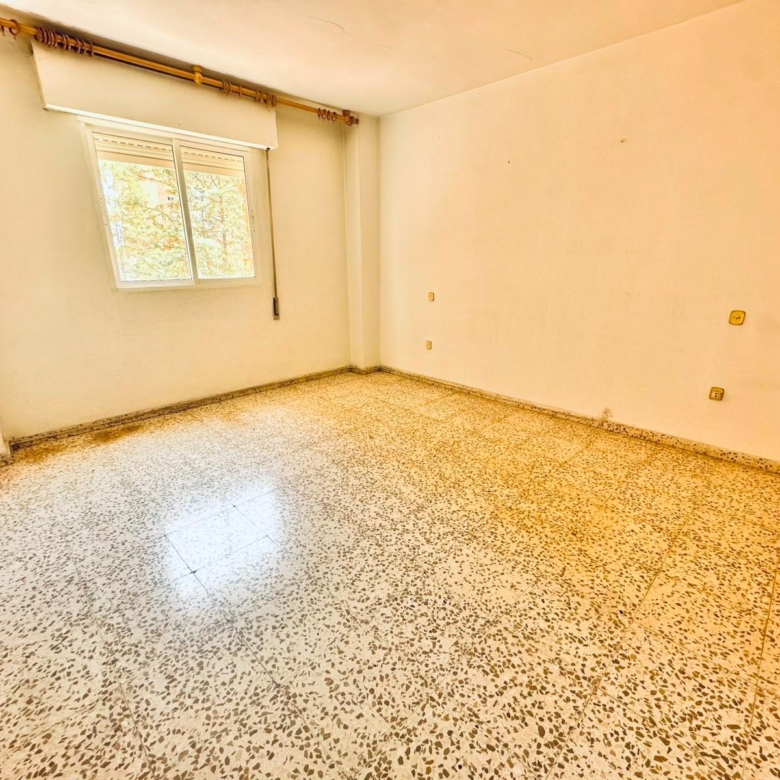 Piso exterior, haciendo esquina