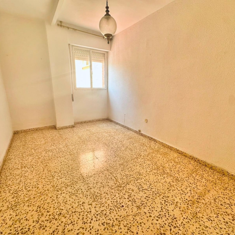 Piso exterior, haciendo esquina