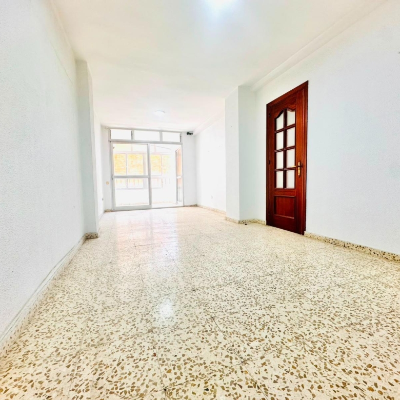 Piso exterior, haciendo esquina