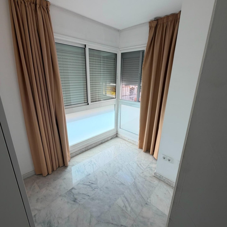 VIVIENDA DE 3 DORMITORIOS EN SUAREZ