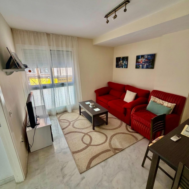VIVIENDA DE 3 DORMITORIOS EN SUAREZ