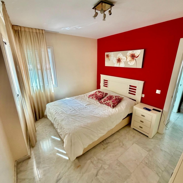 VIVIENDA DE 3 DORMITORIOS EN SUAREZ