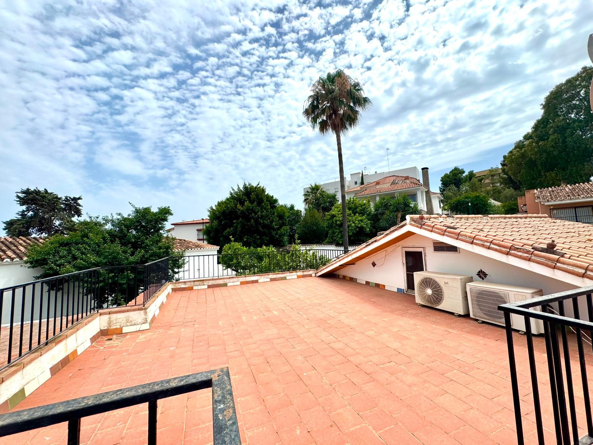 Villa independiente en Miraflores del Palo