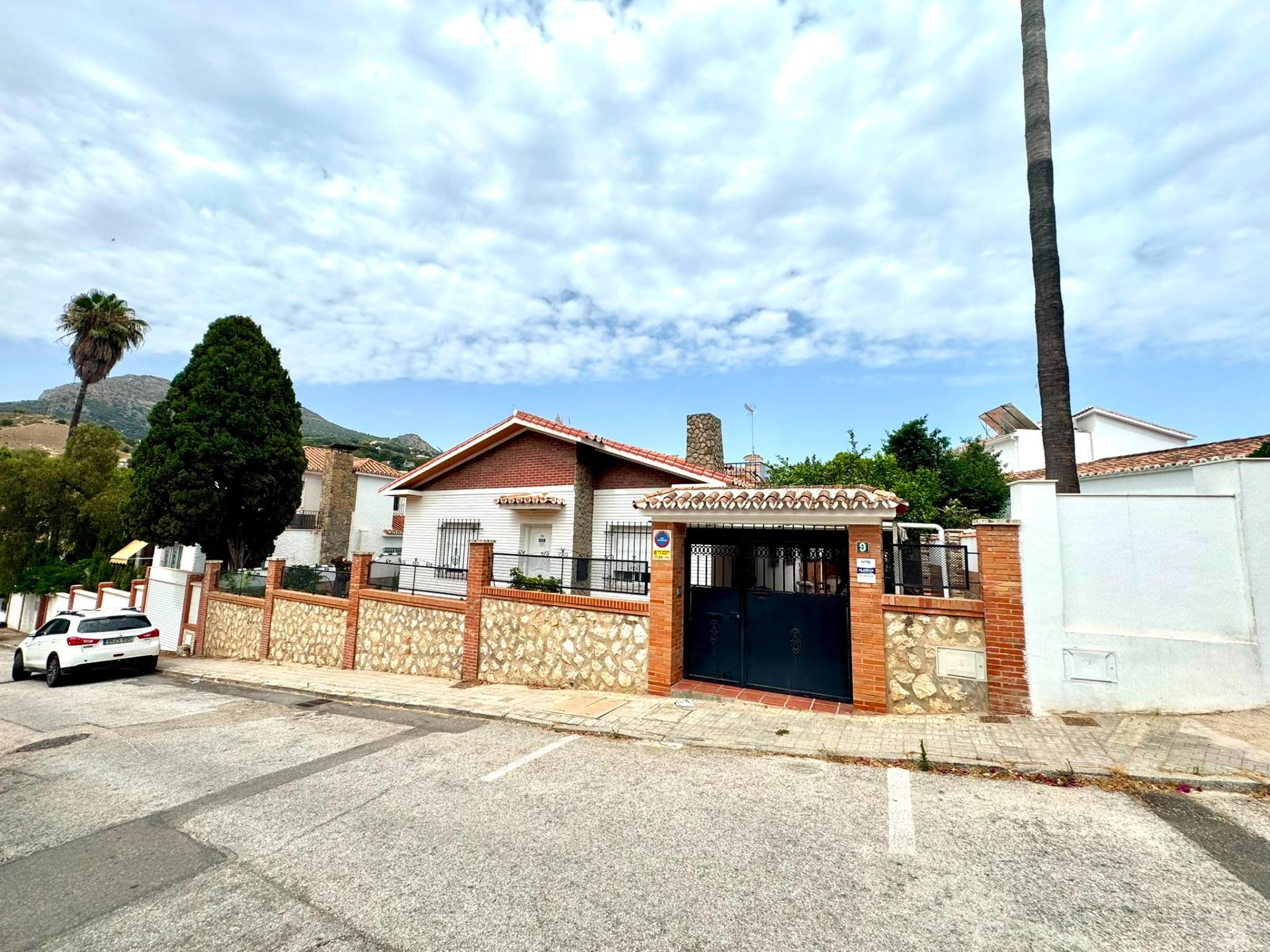 Villa independiente en Miraflores del Palo