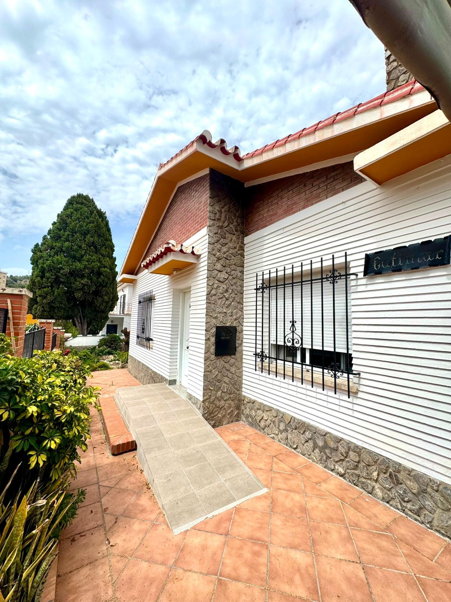 Villa independiente en Miraflores del Palo