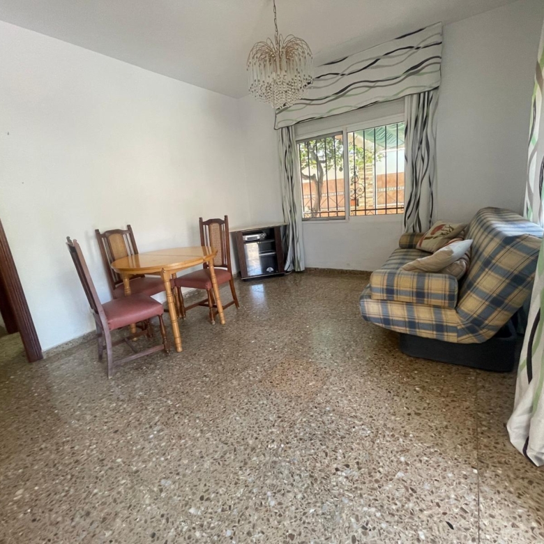 Villa independiente en Miraflores del Palo