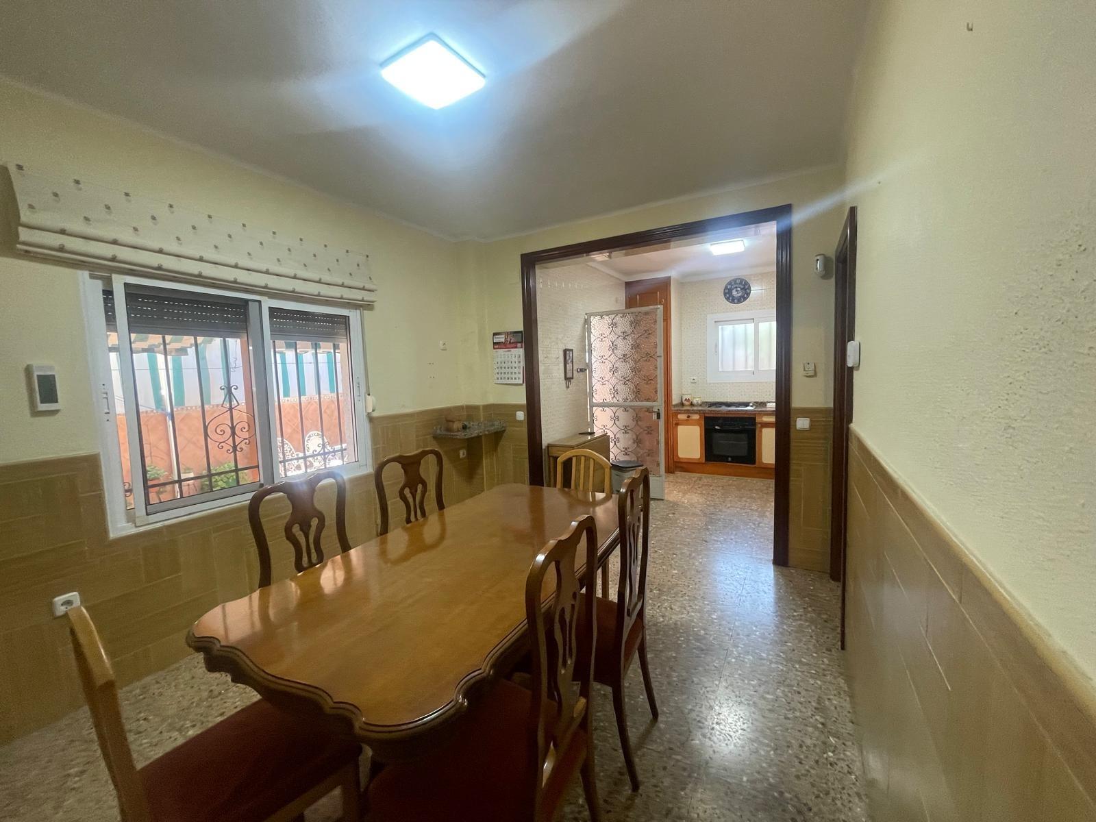 Villa independiente en Miraflores del Palo