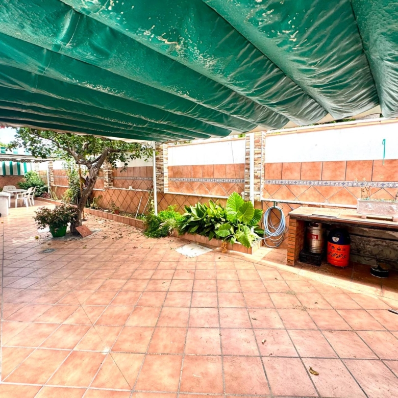 Villa independiente en Miraflores del Palo