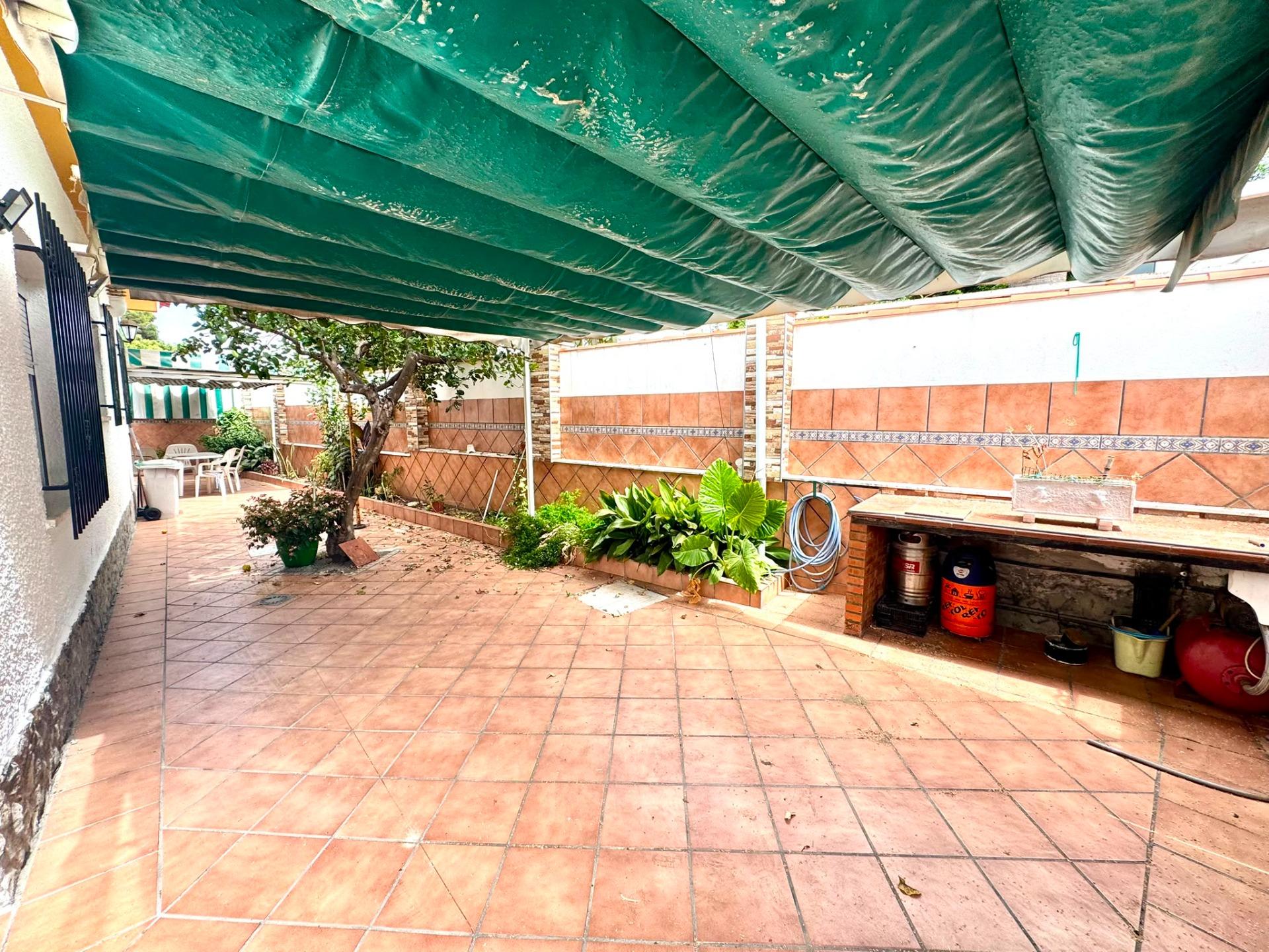 Villa independiente en Miraflores del Palo
