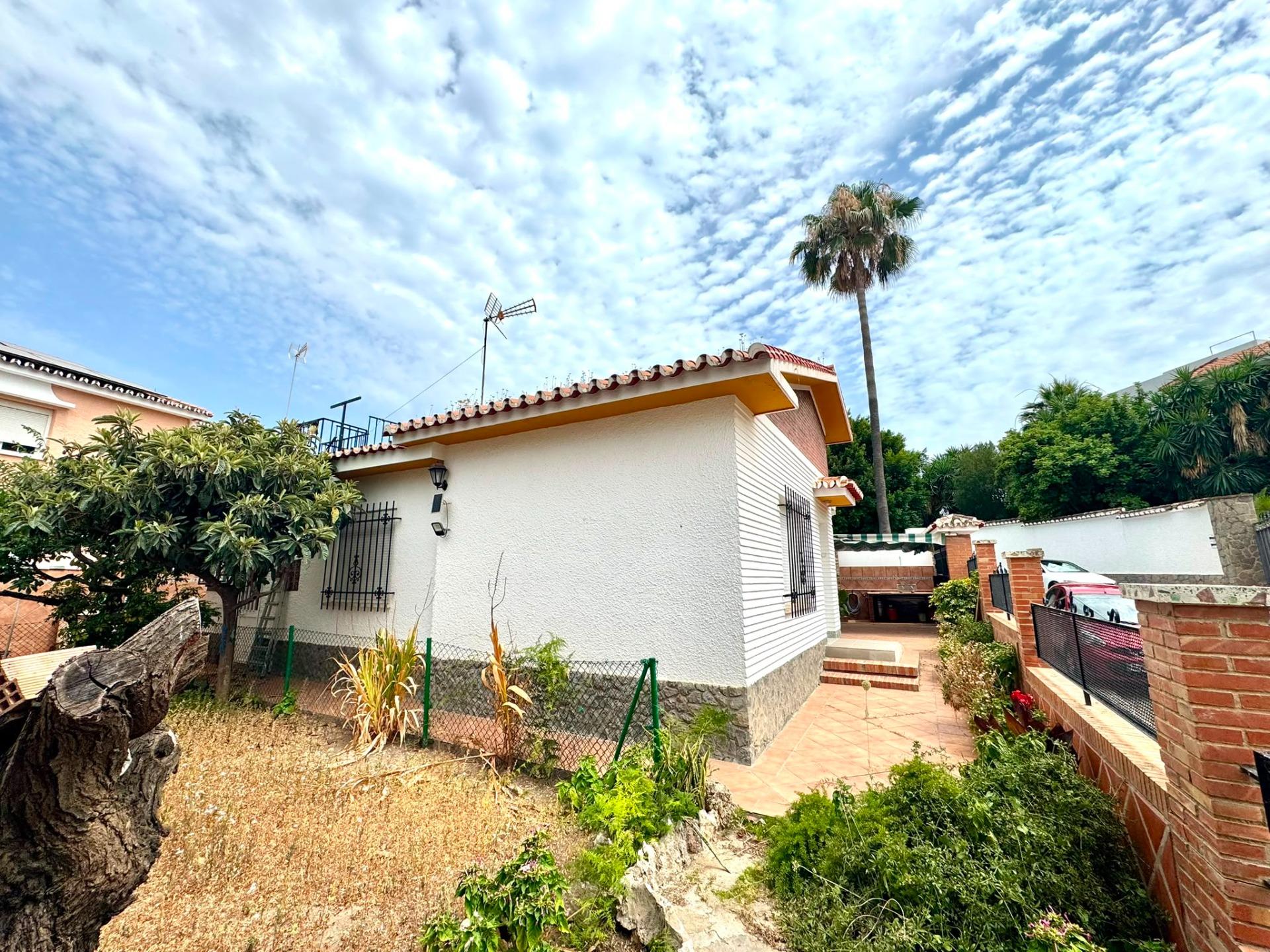 Villa independiente en Miraflores del Palo