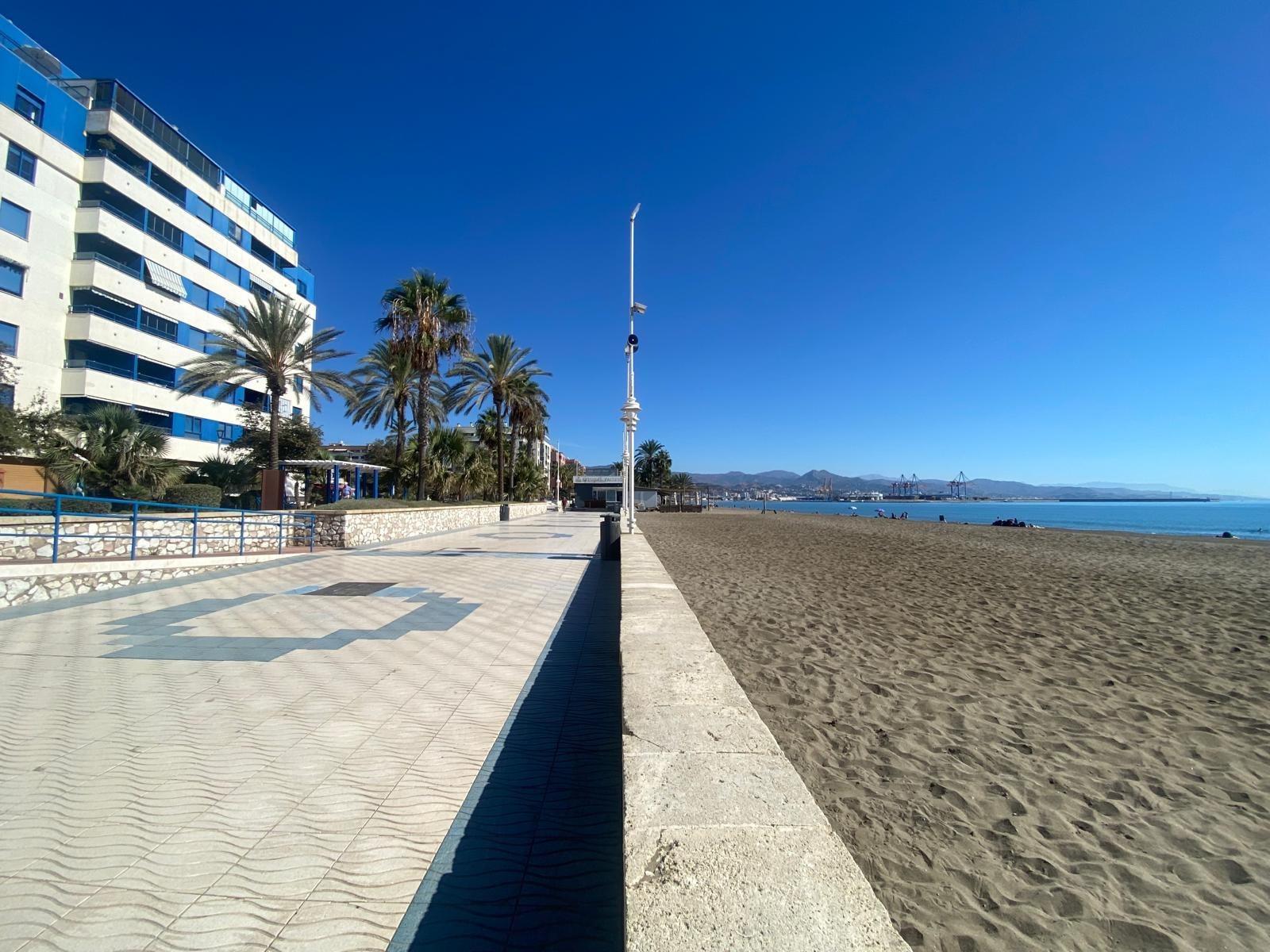 Piso en venta a 5 minutos andando de la playa, 4 habitaciones, amplia terraza y vistas.