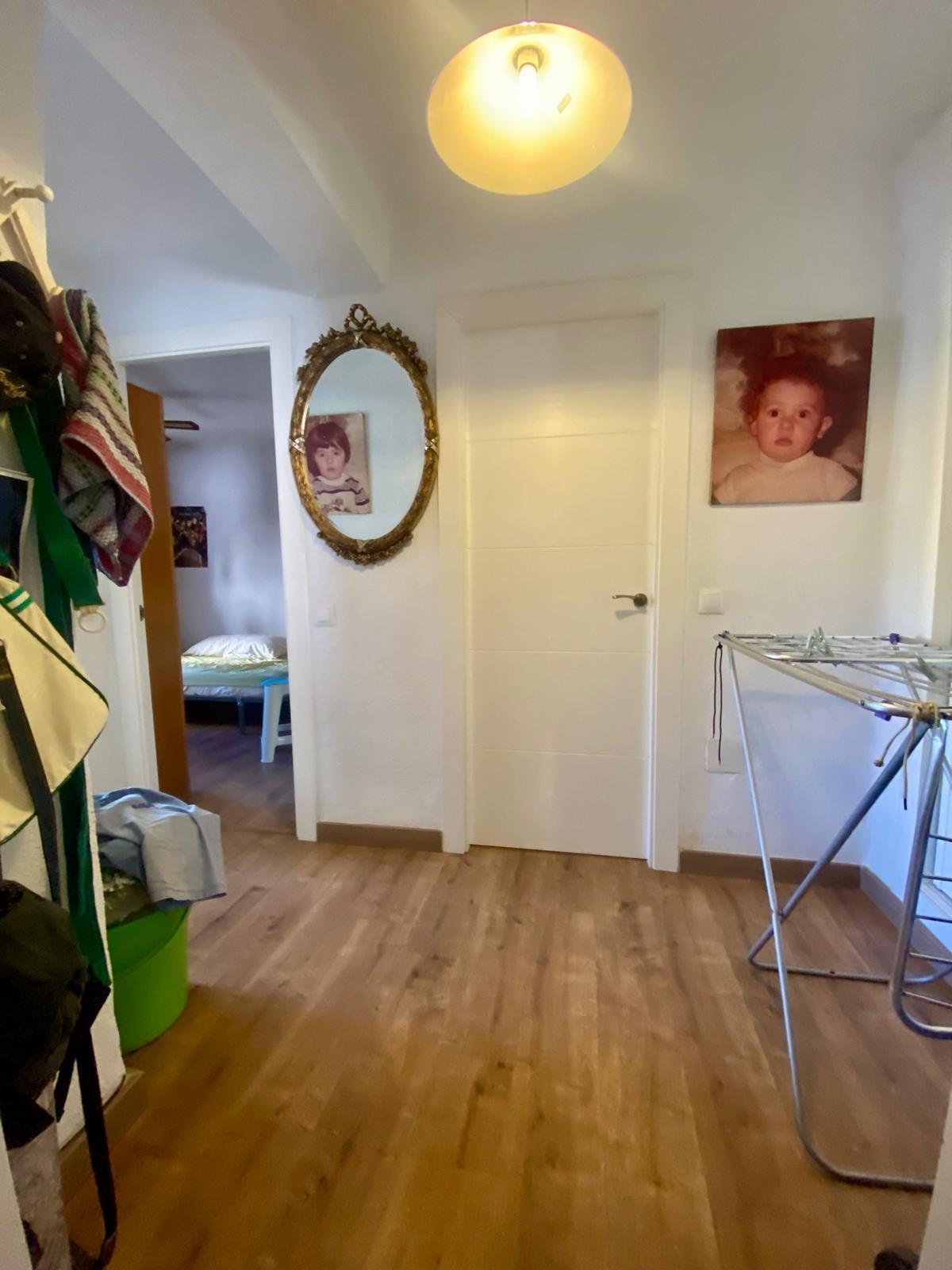 Piso en venta a 5 minutos andando de la playa, 4 habitaciones, amplia terraza y vistas.
