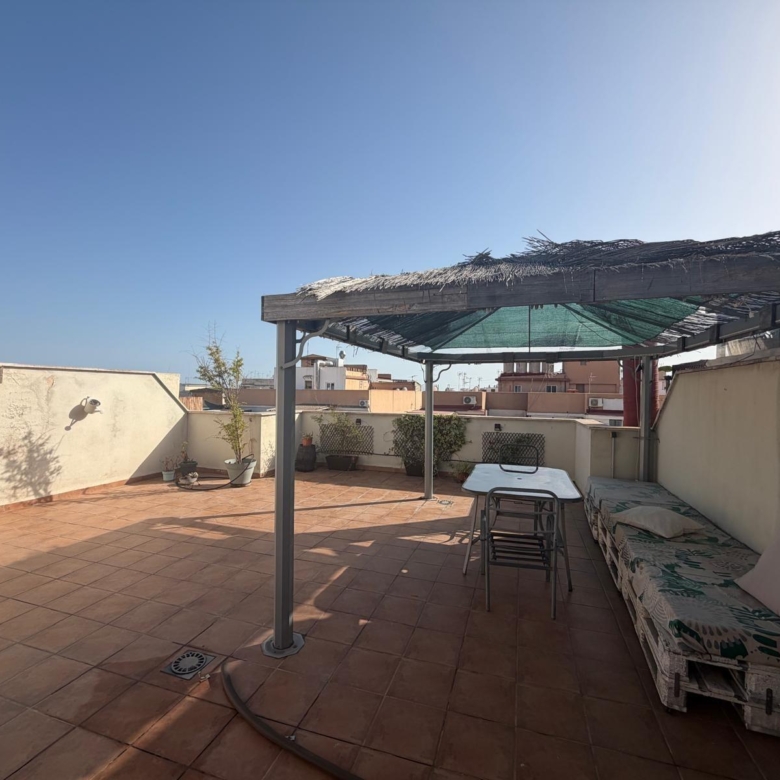 ATICO EN VENTA EN ZONA SUAREZ, CON TERRAZA DE 65 M2