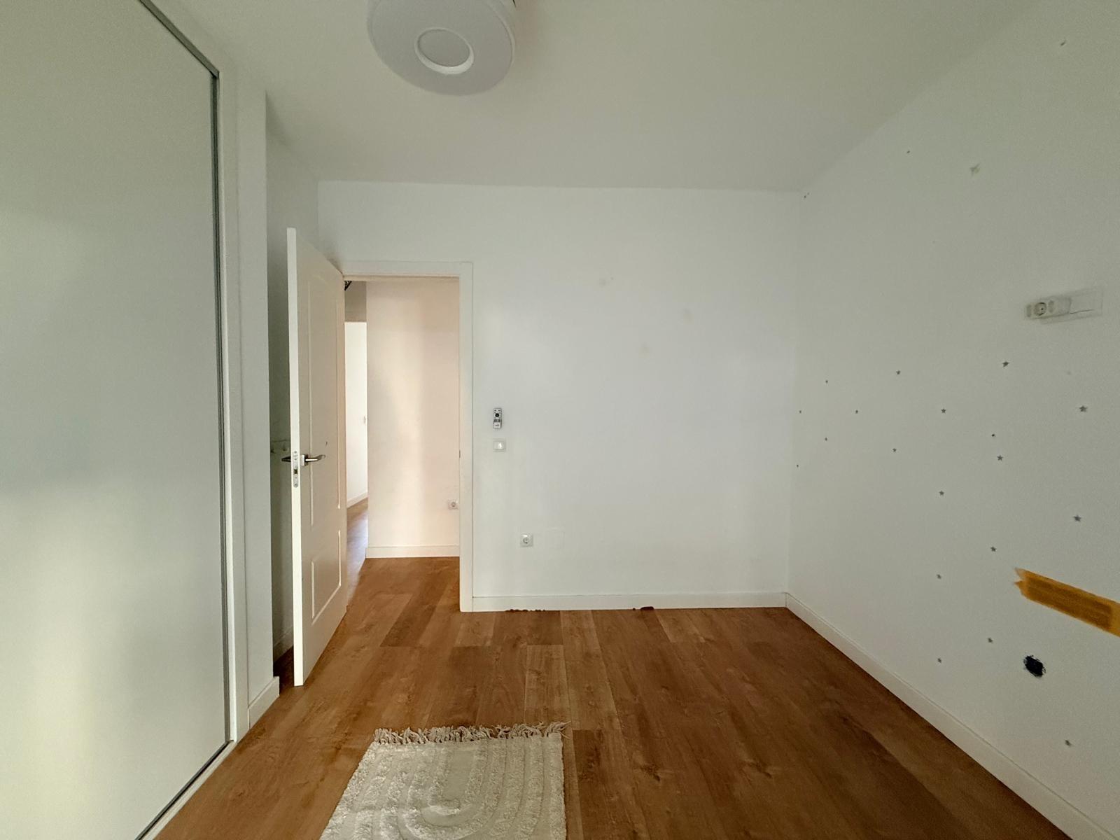 PISO EN ZONA CARLOS HAYA