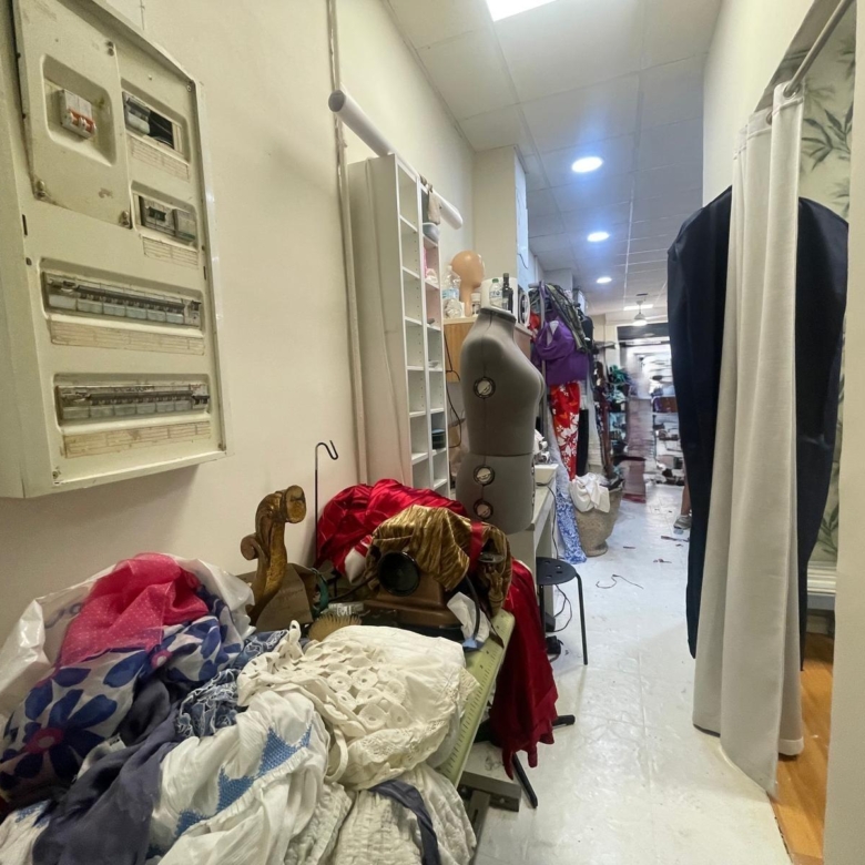 Taller de costura en el Centro de Málaga: Oportunidad de traspaso o incorporación de socia al 50 %