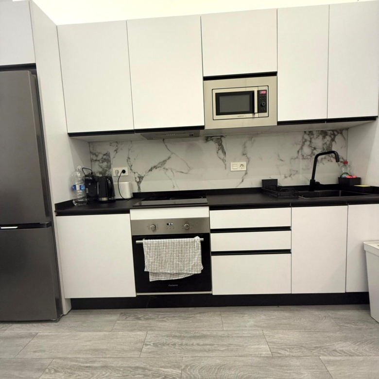 Espectacular apartamento a estrenar a un paso del centro histórico de Málaga con licencia vacacional