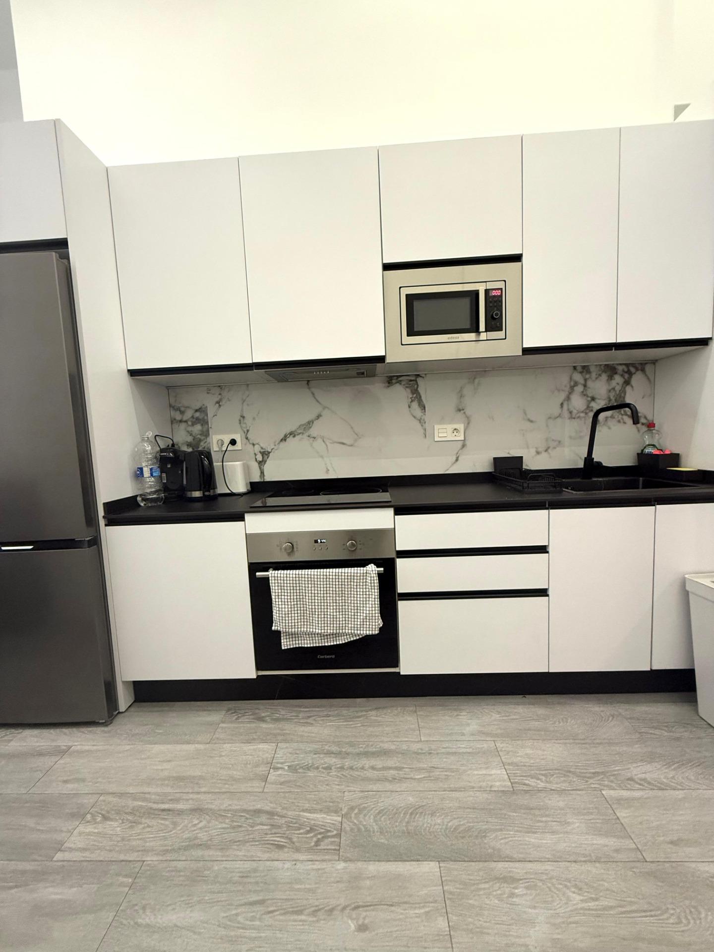 Espectacular apartamento a estrenar a un paso del centro histórico de Málaga con licencia vacacional