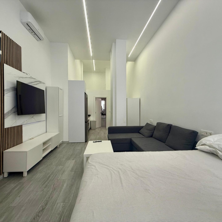 Espectacular apartamento a estrenar a un paso del centro histórico de Málaga con licencia vacacional