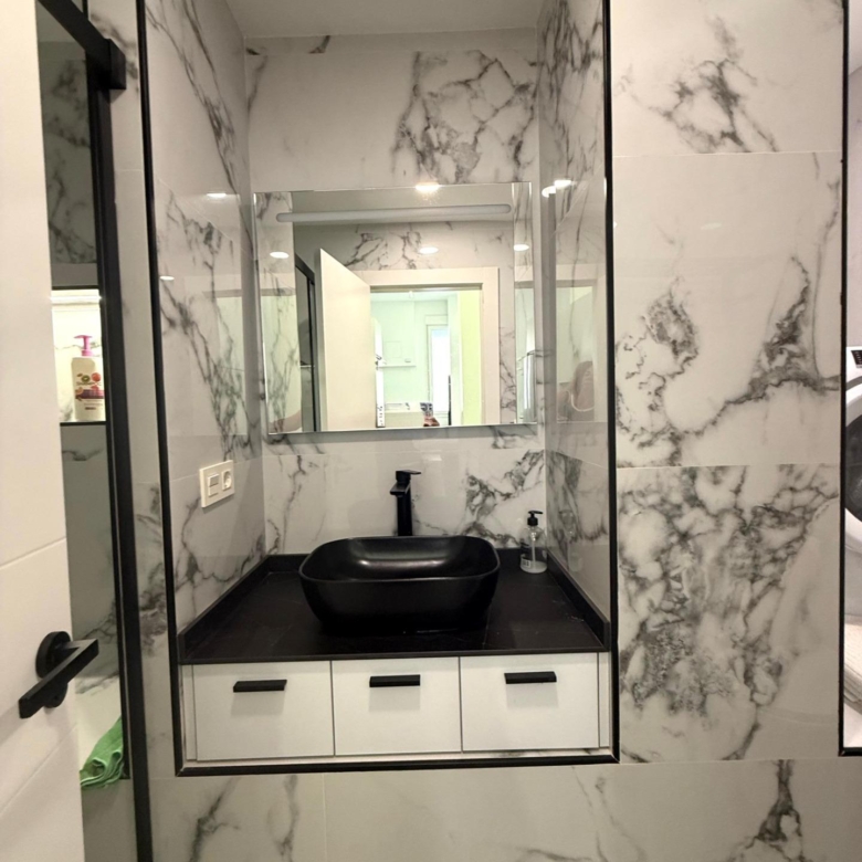 Espectacular apartamento a estrenar a un paso del centro histórico de Málaga con licencia vacacional