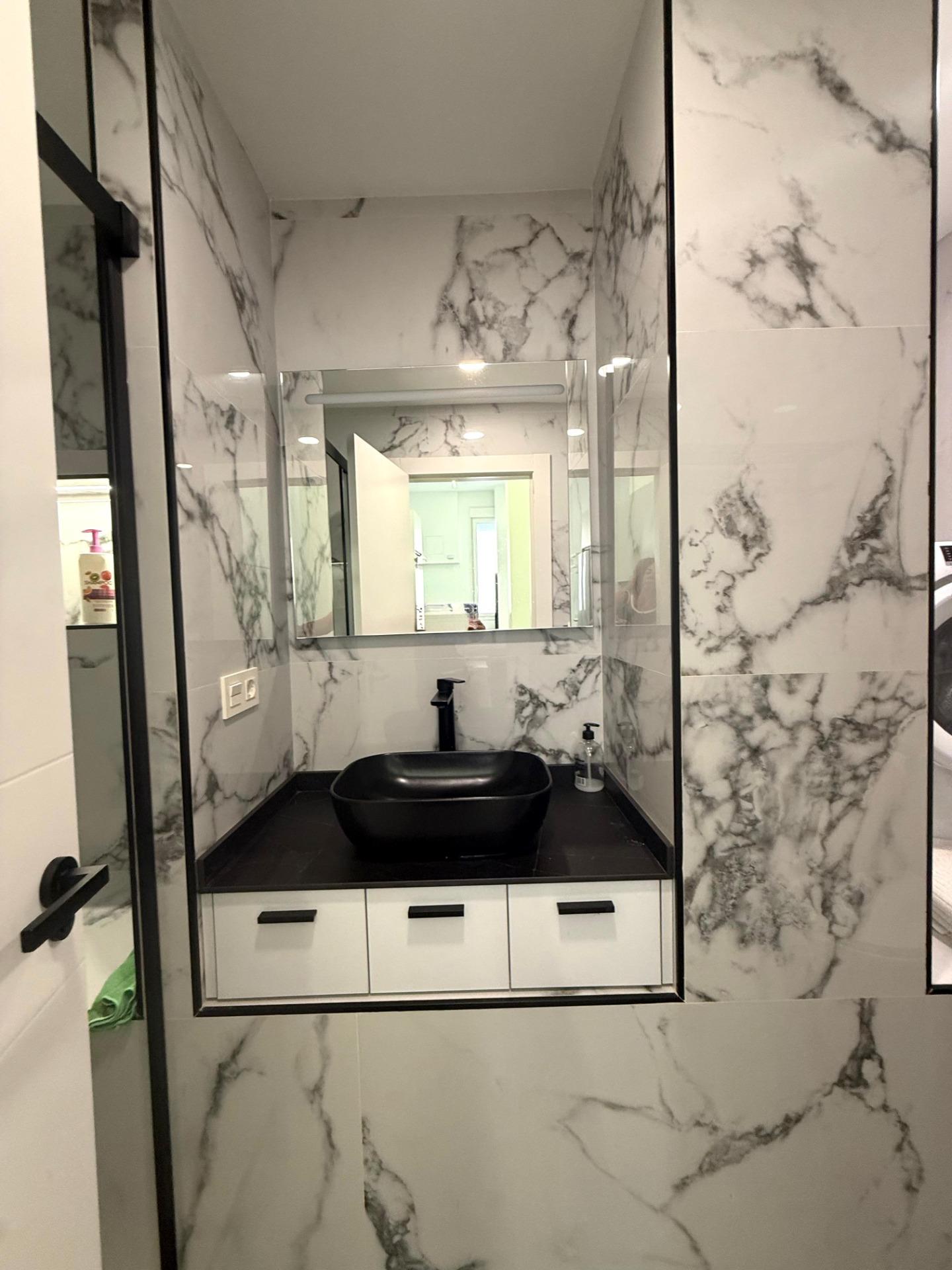 Espectacular apartamento a estrenar a un paso del centro histórico de Málaga con licencia vacacional