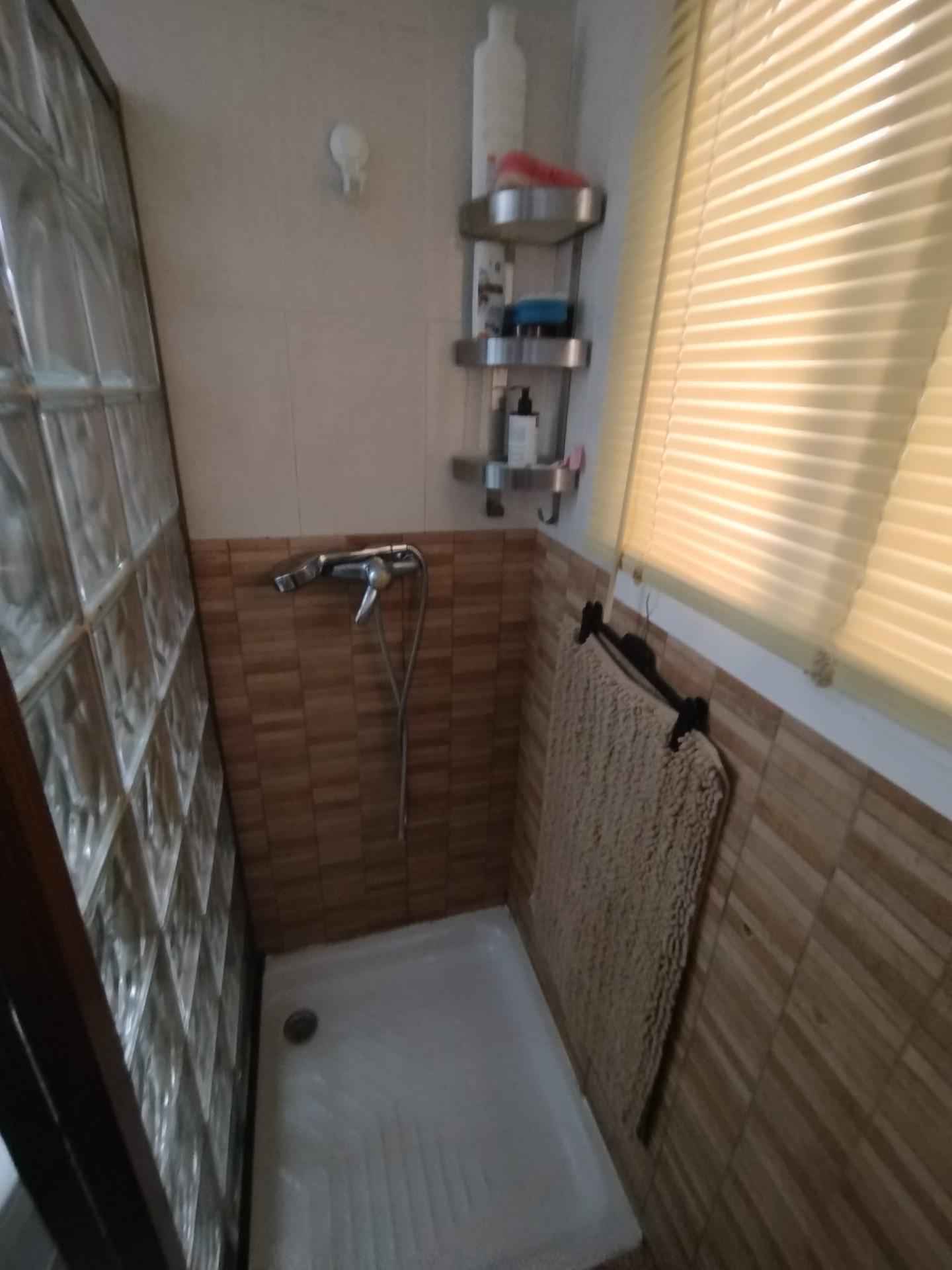 Piso amplio en calle Dolores Ibarruri (Avenida Europa- Puerta de Málaga).