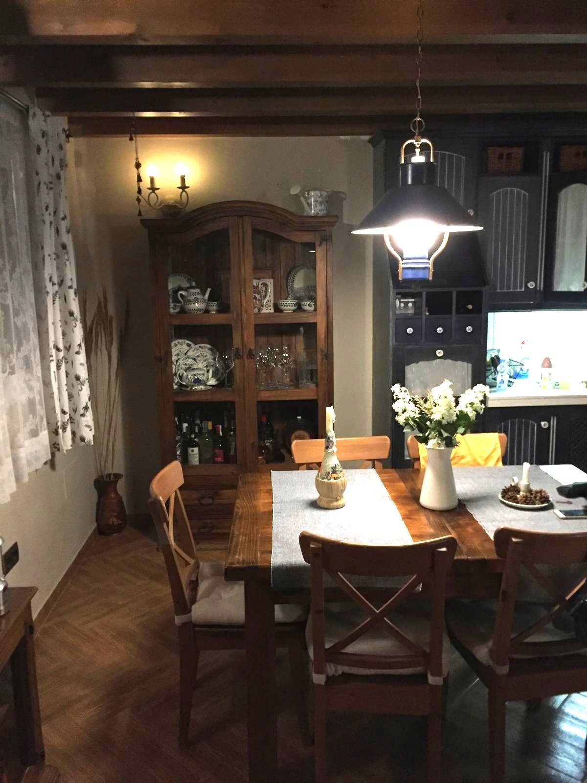 Casa en venta en Yunquera, vistas espectaculares y parcela de 1.600 m². A sólo 500m2 del pueblo. Con licencia turística.