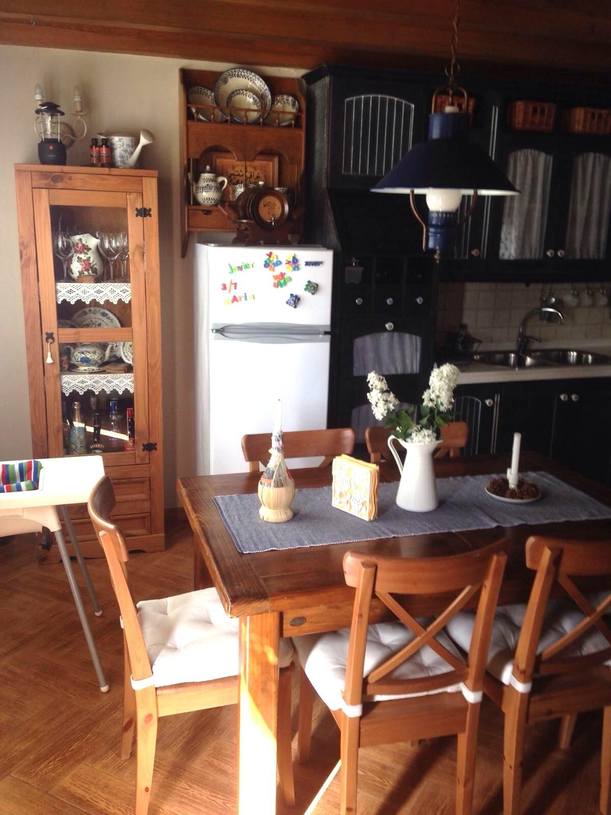 Casa en venta en Yunquera, vistas espectaculares y parcela de 1.600 m². A sólo 500m2 del pueblo. Con licencia turística.