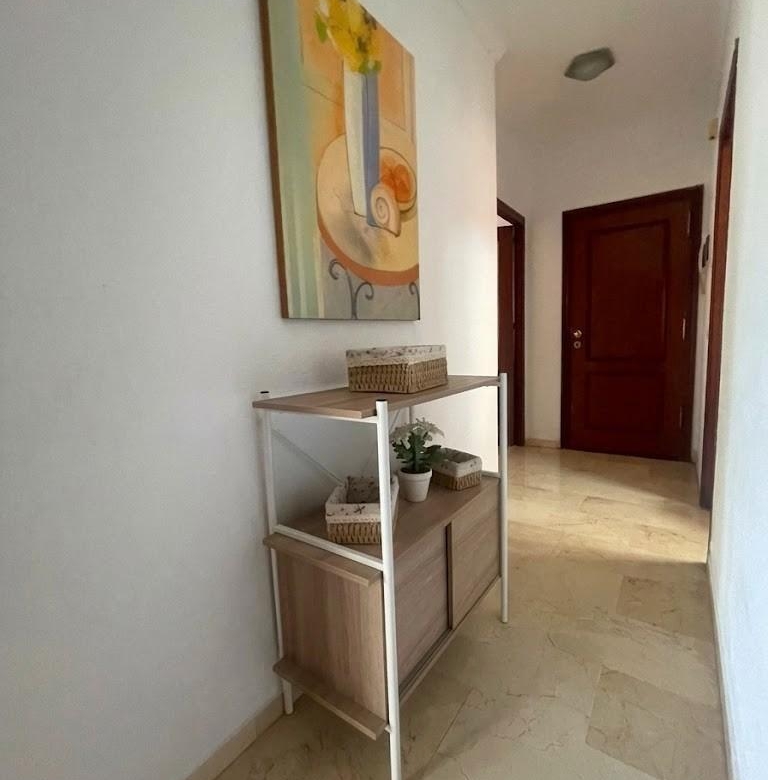 Piso en venta en pleno centro de Málaga con 3 habitaciones, terraza adosa y patio