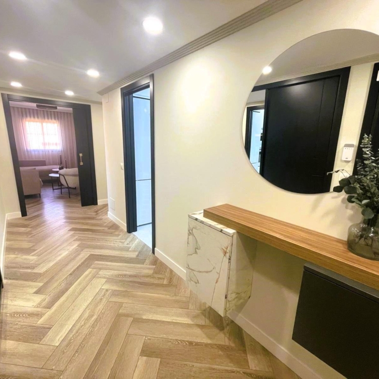 Piso en Teatinos totalmente reformado con terraza y garaje