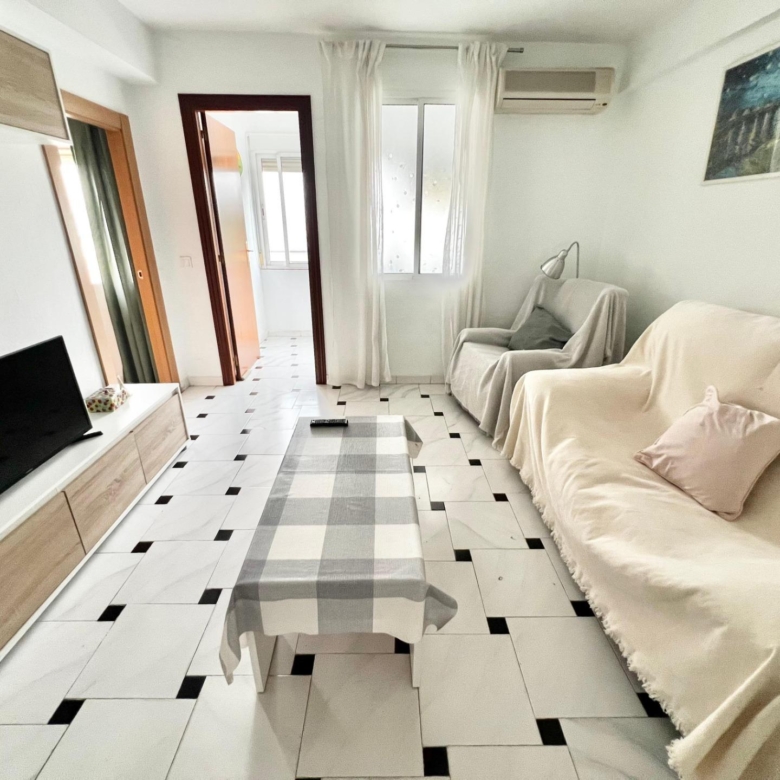 Piso de 3 habitaciones en la zona de Los Prados