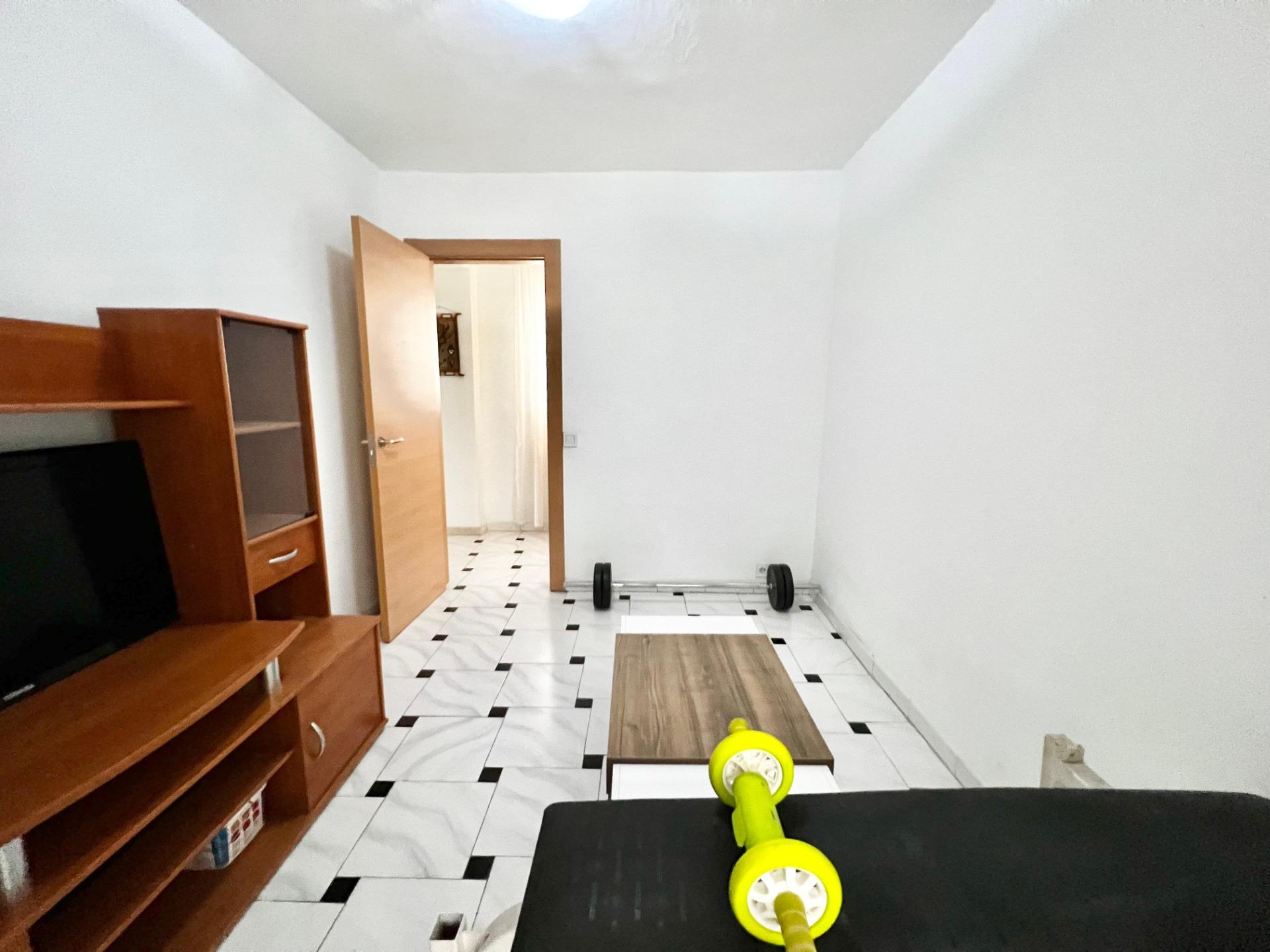 Piso de 3 habitaciones en la zona de Los Prados