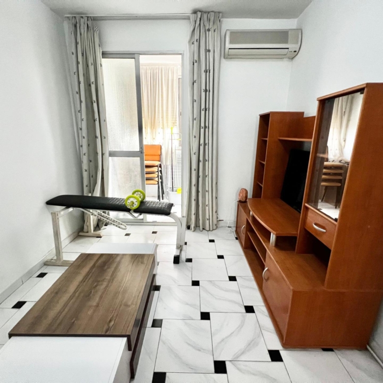 Piso de 3 habitaciones en la zona de Los Prados