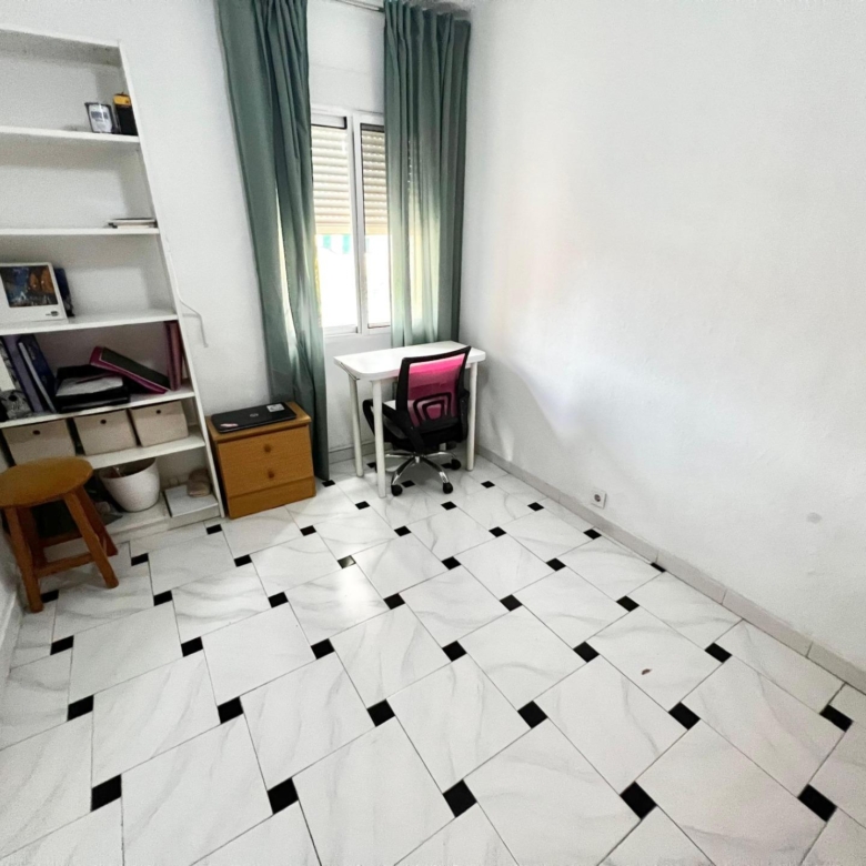 Piso de 3 habitaciones en la zona de Los Prados