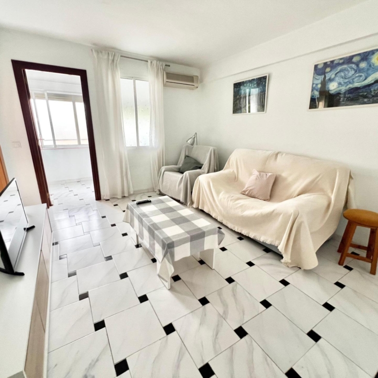 Piso de 3 habitaciones en la zona de Los Prados
