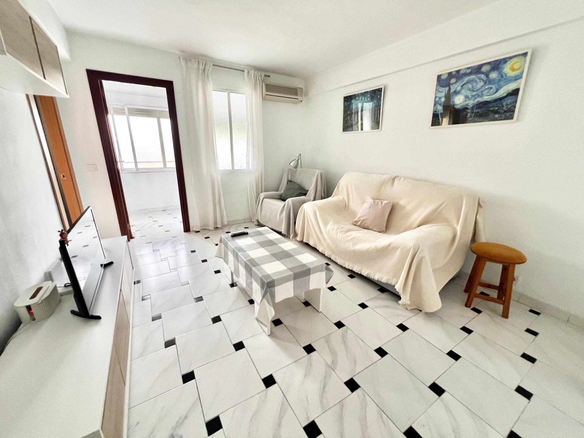 Piso de 3 habitaciones en la zona de Los Prados