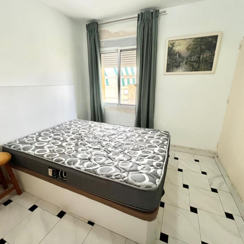 Piso de 3 habitaciones en la zona de Los Prados