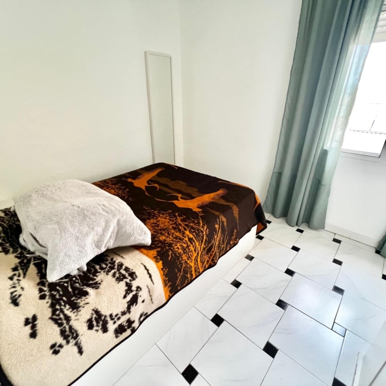 Piso de 3 habitaciones en la zona de Los Prados