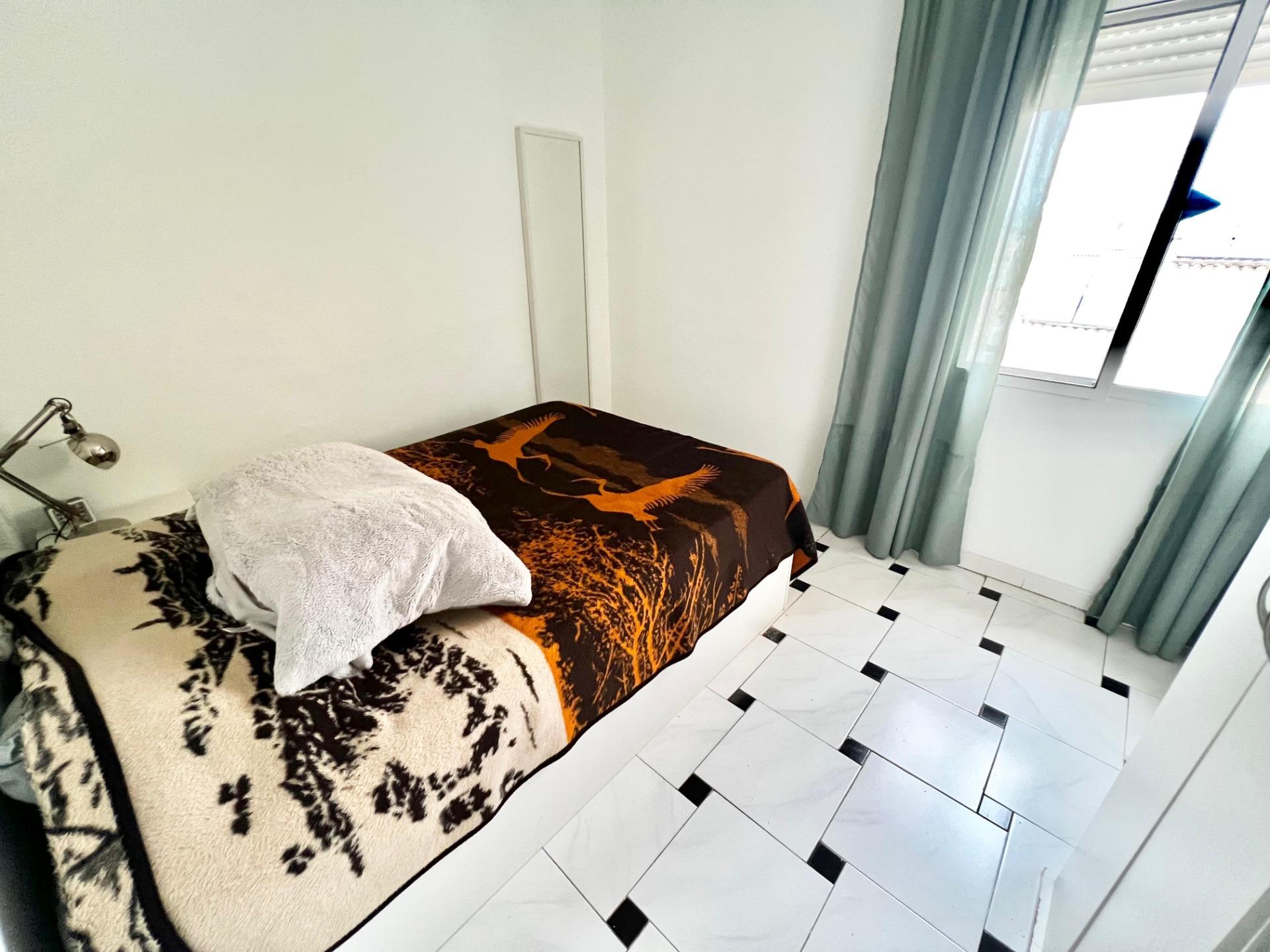 Piso de 3 habitaciones en la zona de Los Prados