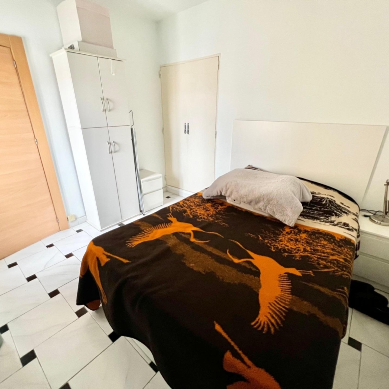 Piso de 3 habitaciones en la zona de Los Prados