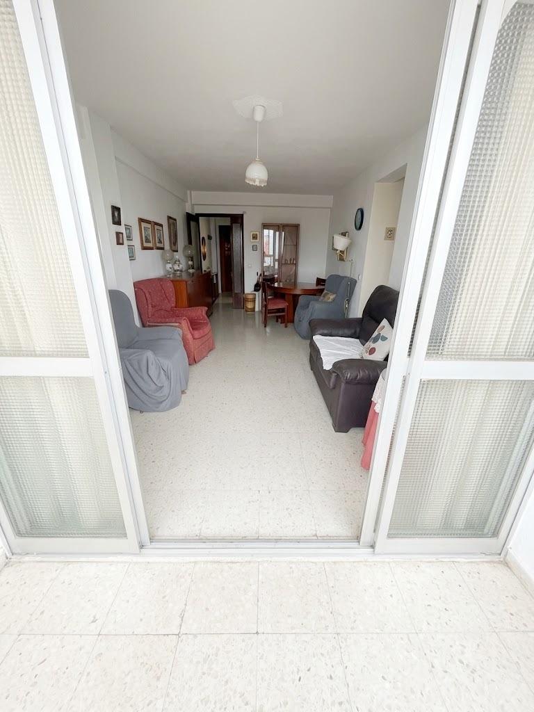 Piso en venta en Ciudad Jardín, 3 habitaciones, muy bien ubicado y con excelente orientación
