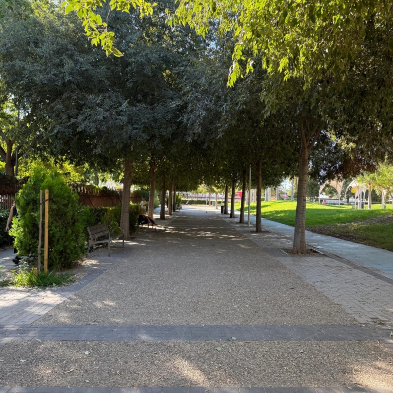 Dúplex en Ciudad Jardín con licencia turística.