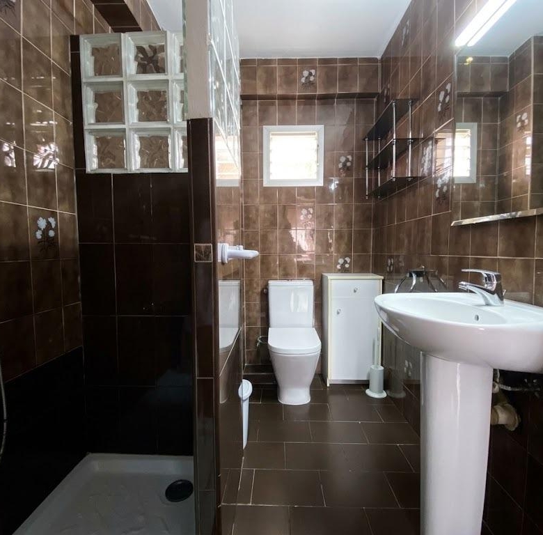 Piso en venta en Ciudad Jardín, 3 habitaciones, muy bien ubicado y con excelente orientación