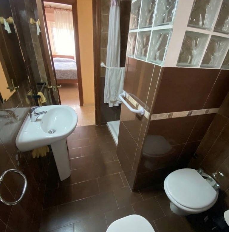 Piso en venta en Ciudad Jardín, 3 habitaciones, muy bien ubicado y con excelente orientación