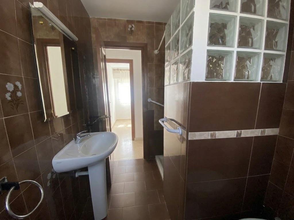Piso en venta en Ciudad Jardín, 3 habitaciones, muy bien ubicado y con excelente orientación