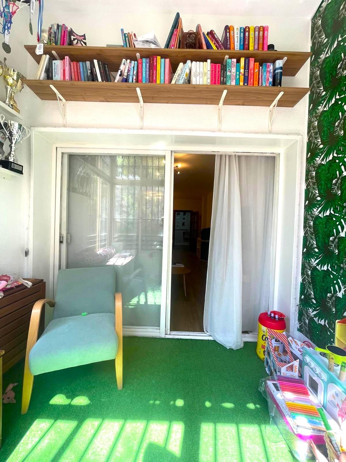 Piso en venta en Ciudad Jardín, 3 habitaciones, con terraza, la sensación de vivir en una casa